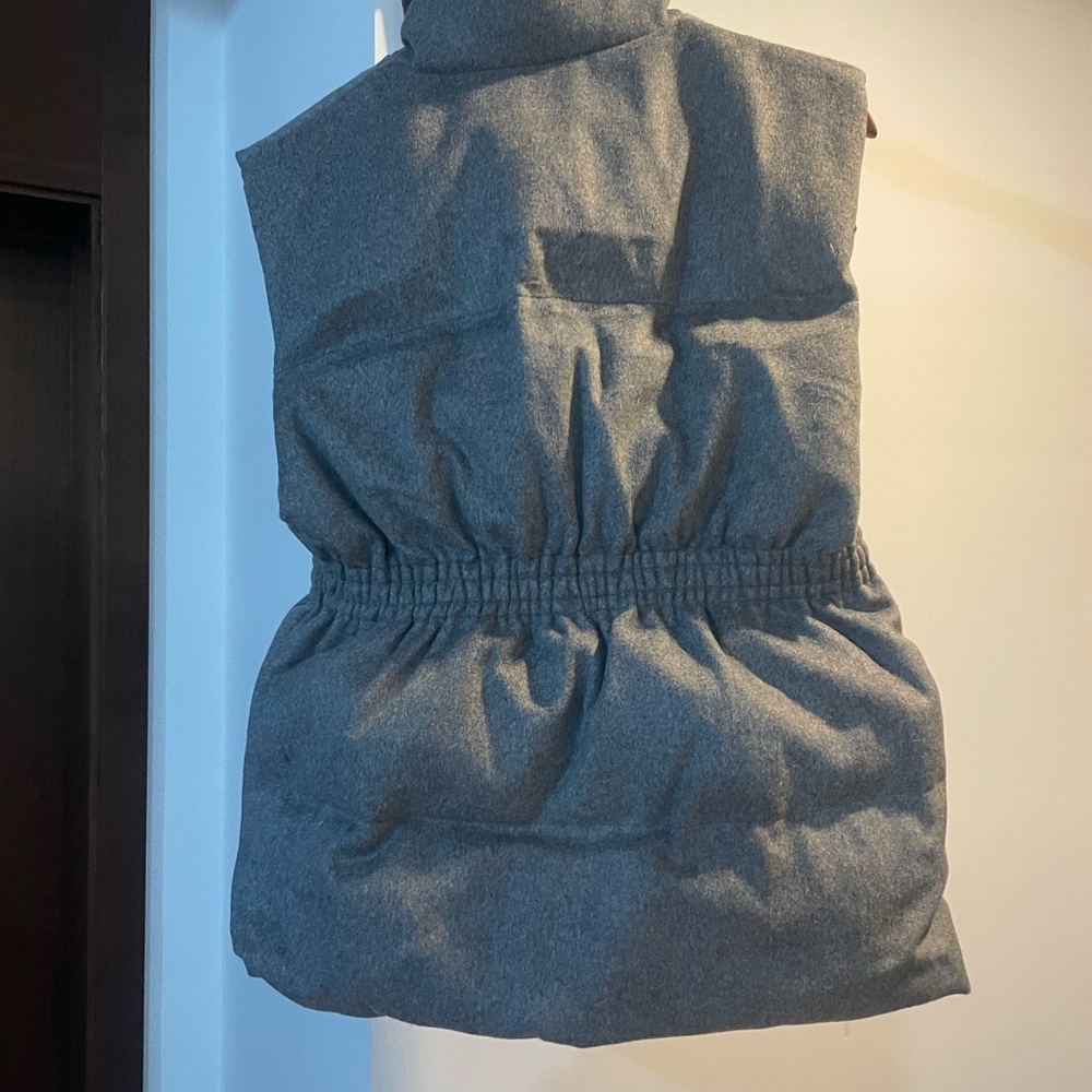 Prada Charcoal Grey Quilted Sleeveless Puffer Vest with Belt - Picture 5 of 11